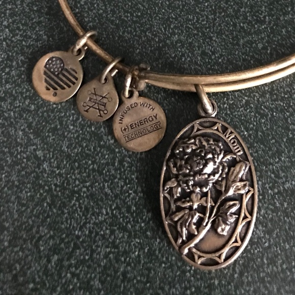 Alex and Ani Expandable Wire Bracelet Mom Charm - Picture 12 of 15